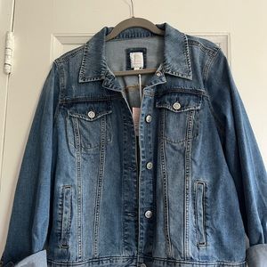 LC Lauren Conrad Jean Jacket. Light Vintage Wash.